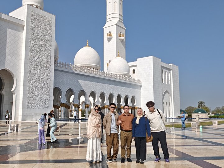 شركة Haorun Medical تسافر إلى دبي لاستكشاف الثقافة المحلية وفرص السوق